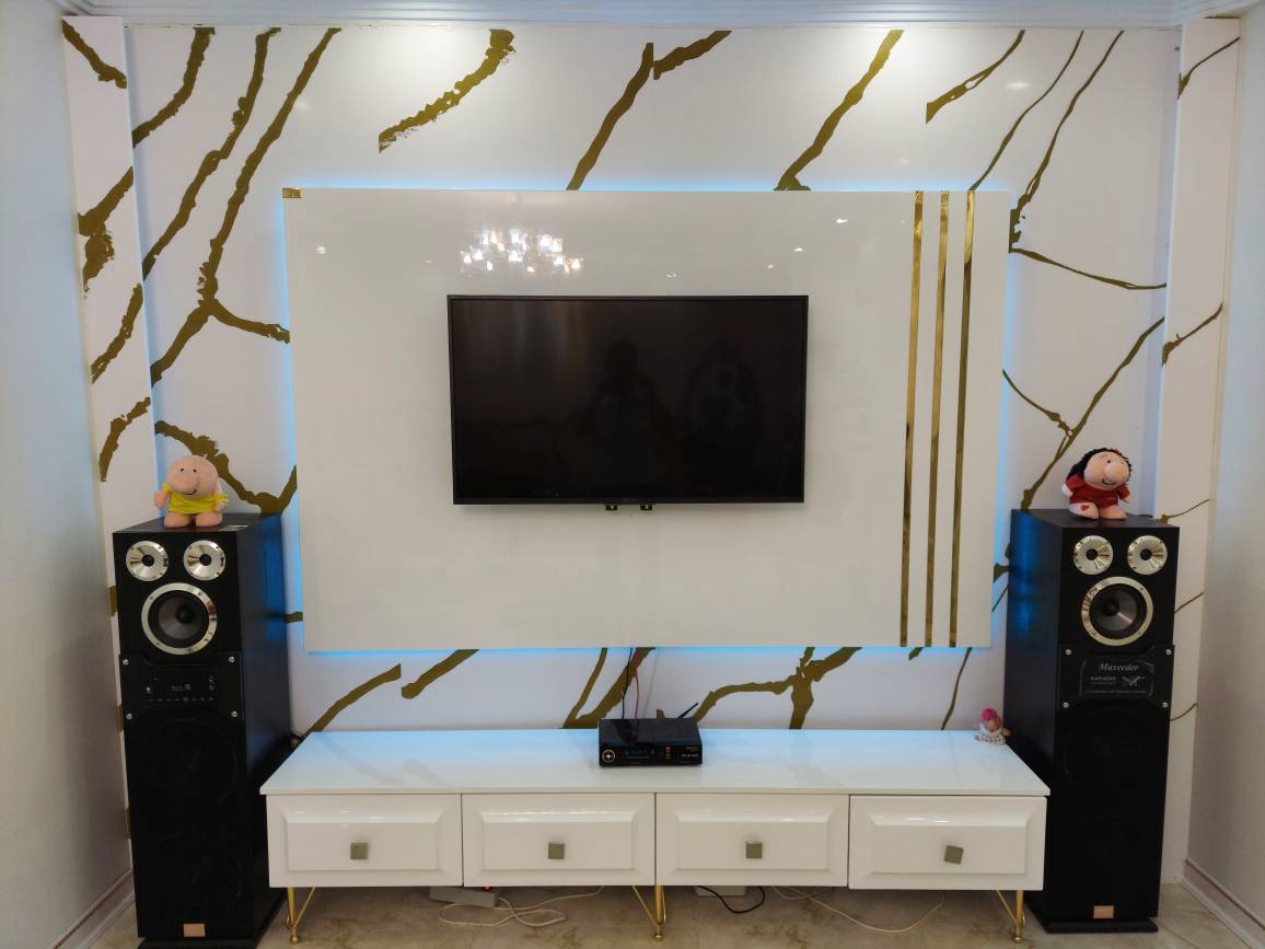 artinwoodplu میزتلویزیون